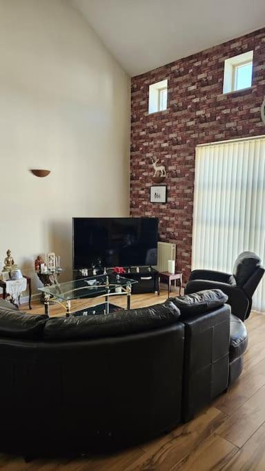 Open Planned Apartment バーケンヘッド エクステリア 写真